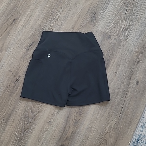 Popflex Crisscross Booty Shorts - Picture 4 of 4